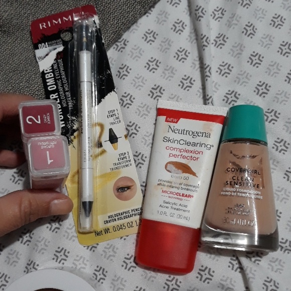 Make up - Picture 3 of 5